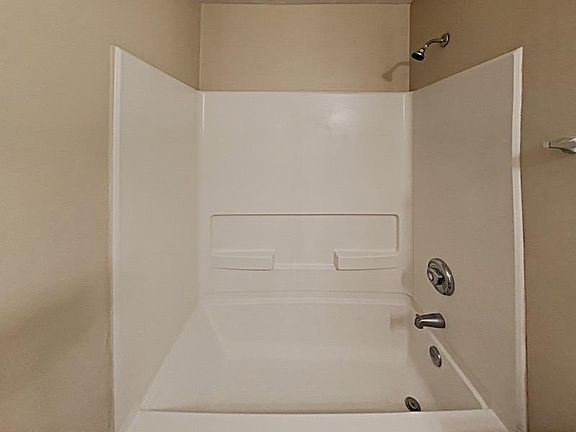 2nd image of 3094 Foxbriar Ct