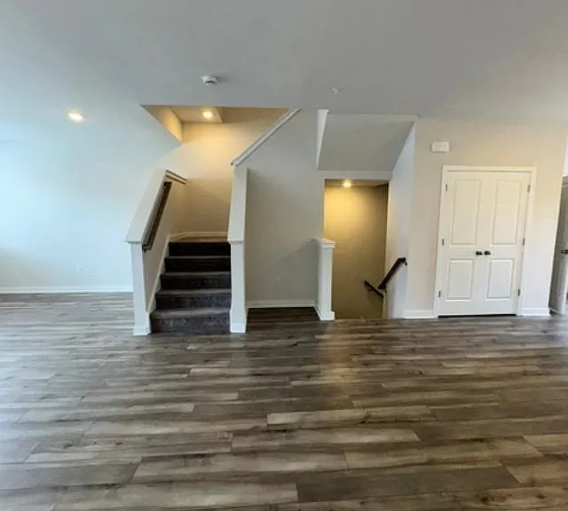 75 Continental Way — Photo 4