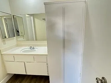 6310 Hazeltine Ave Van Nuys CA | Zillow