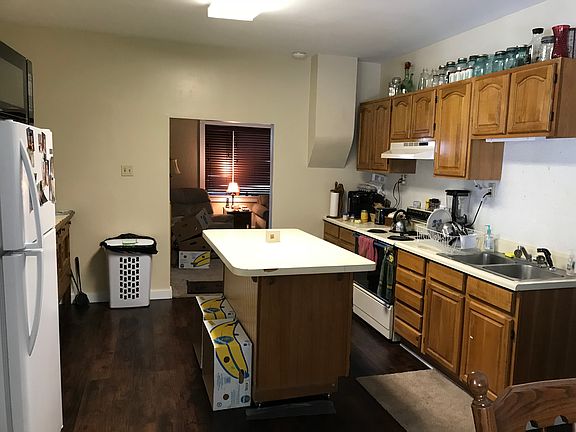 2nd image of 510 S Line St