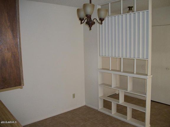 4th image of 9130 W Cameron Dr