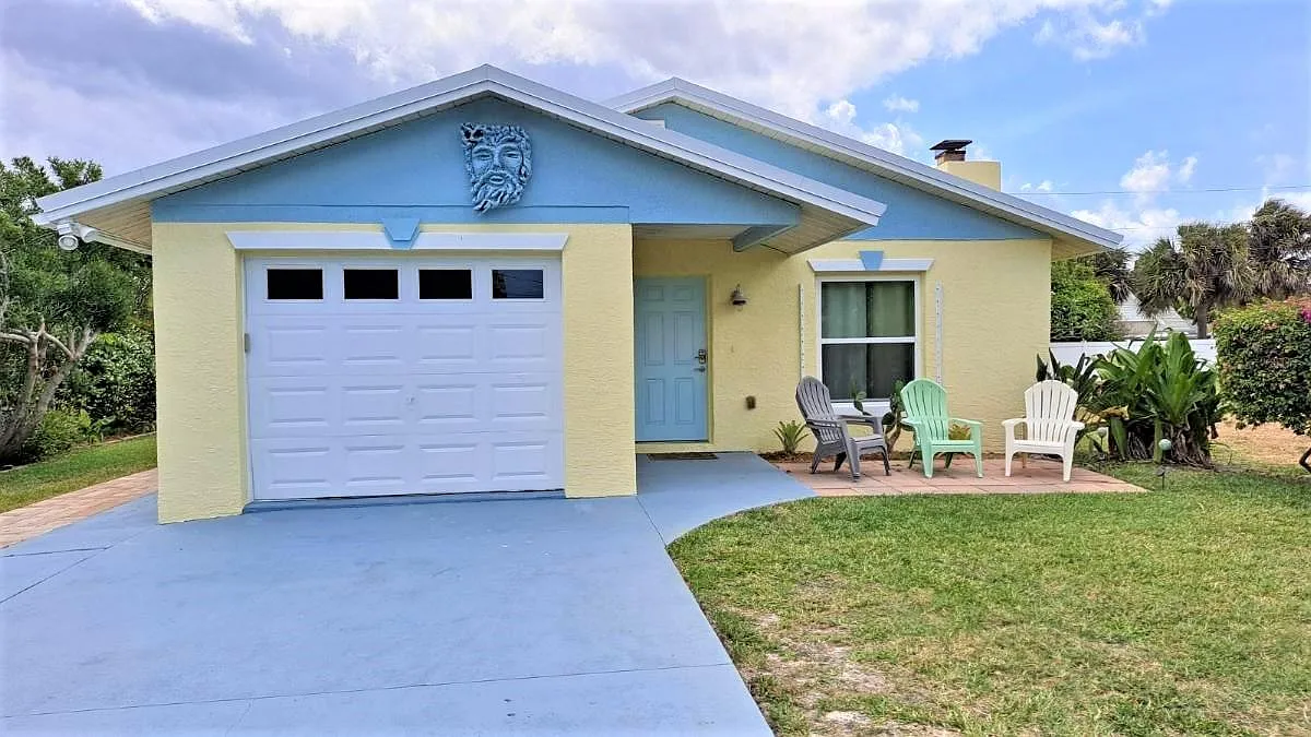 2 bed, 1311 sqft, $2,000 — Photo 1