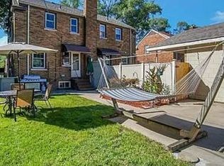 233 Adelaide Pl, Munster, IN 46321