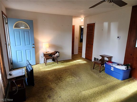 3rd image of 249 Miller Ct