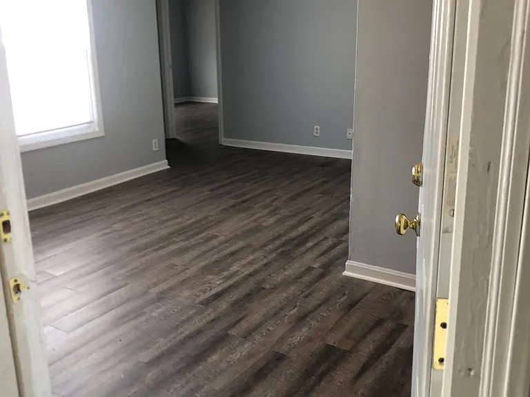 1625 W Jefferson St — Photo 6