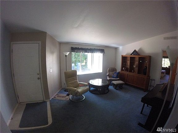 3rd image of 553 Chenois Ave NE