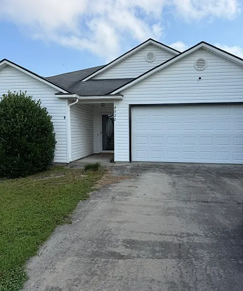4928 Grant Dr — Photo 1