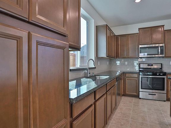 2nd image of 1500 Panther Ct