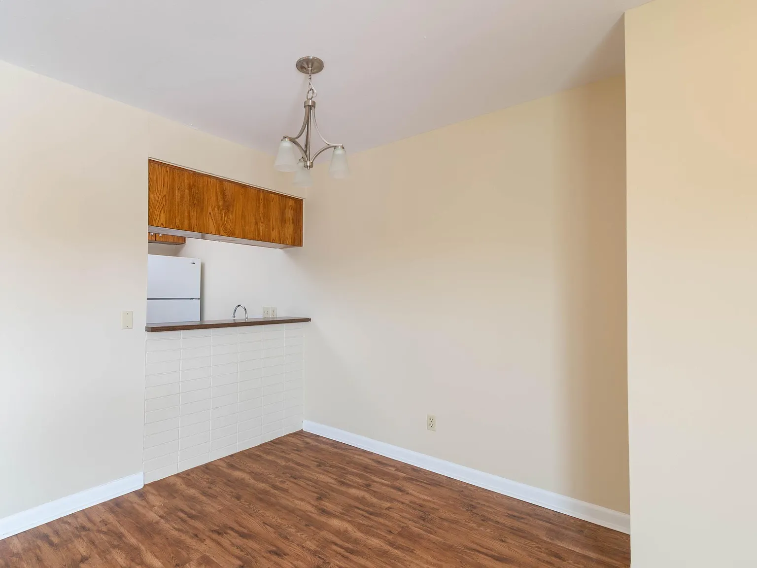2 bed, 750 sqft, $950 — Photo 4