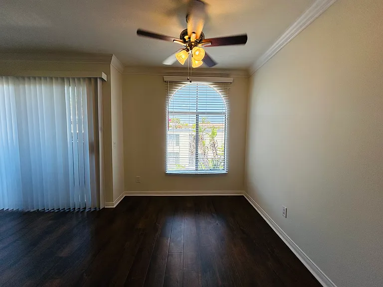 10520 National Blvd — Photo 10