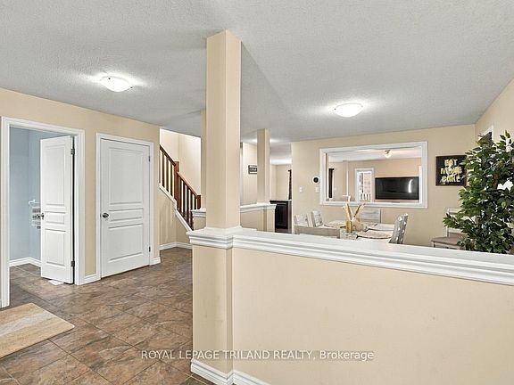 5th image of 1536 Green Gables Rd