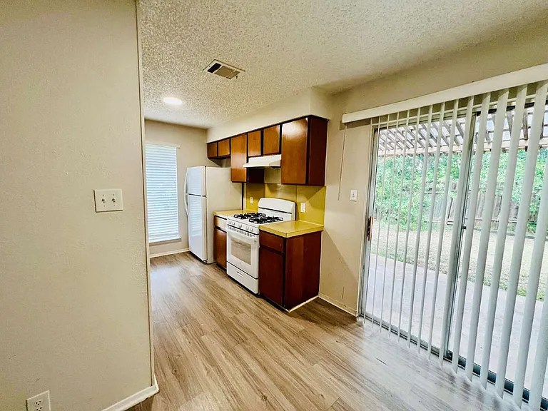 105A Nicole Cv — Photo 14