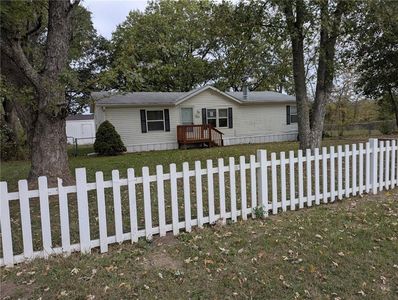 7529 Beach Dr, Odessa, MO, 64076