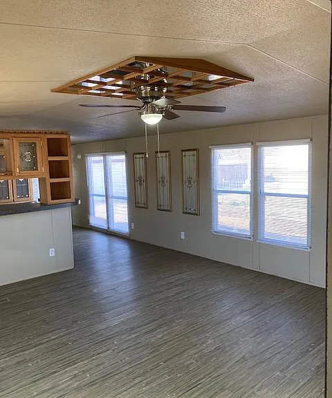 9210 Barton Ave — Photo 2