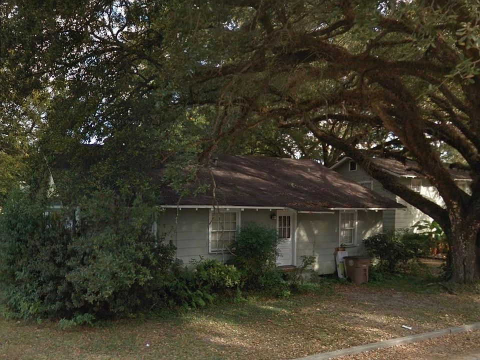 2nd image of 171 Mohawk St #B