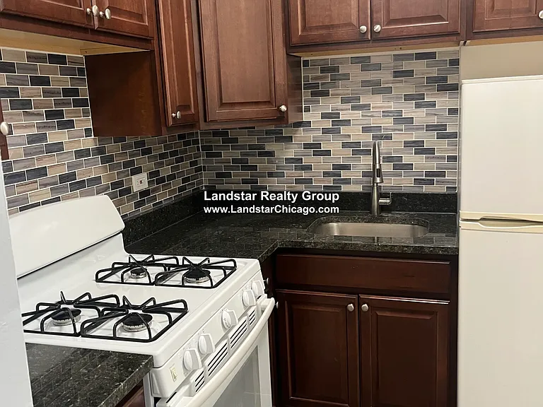 6830 N Sheridan Rd #465 — Photo 4