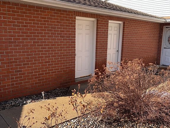2nd image of 14 W Bacon St #14