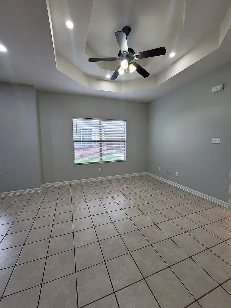 Lot 2 — Photo 4