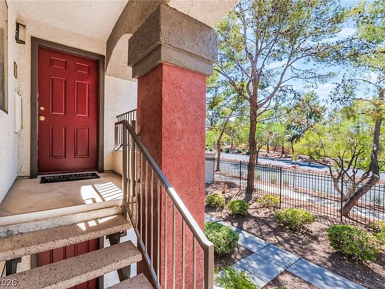 950 Seven Hills Dr #524 — Photo 3