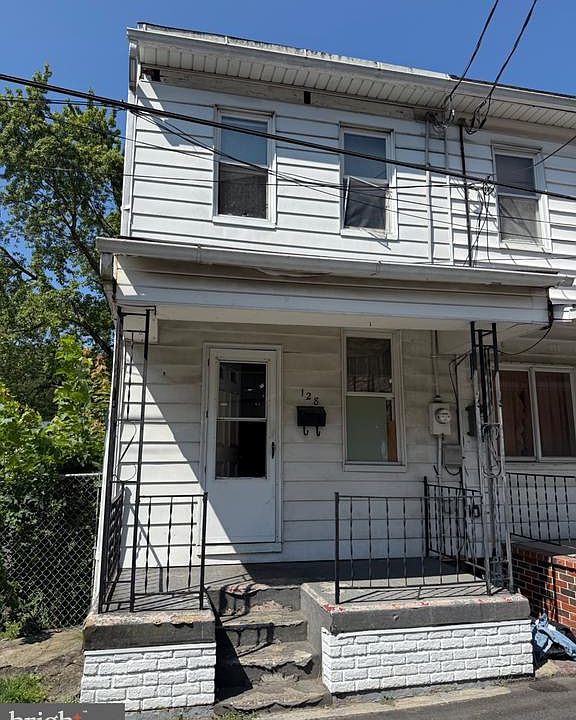 1st image of 128 PRESTON AVENUE