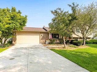 7113 Chapel View Dr, Clarkston, MI 48346