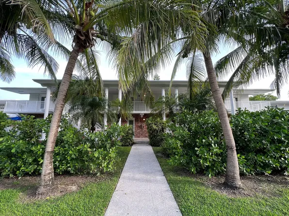 100 Sunrise Dr APT 3, Key Biscayne, FL 33149