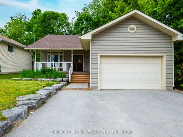 17 Short St, Kawartha Lakes, ON K0M 1N0