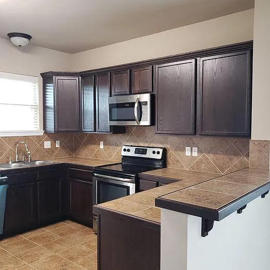 102 Sabine Dr — Photo 8