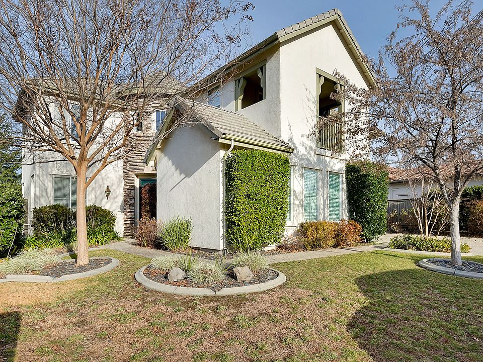 1st image of 1565 Deer Hollow Way