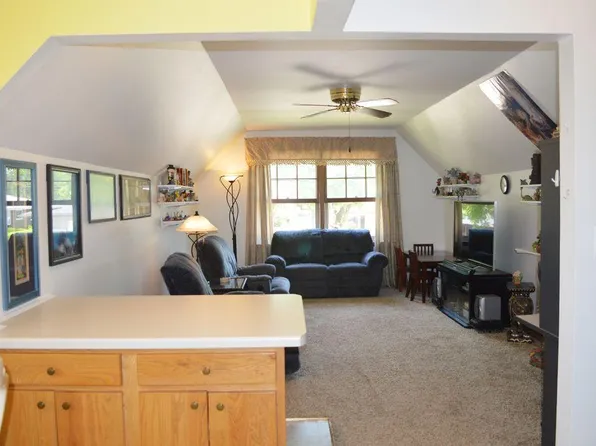 8807 W Tripoli Ave #A, Milwaukee, WI 53228