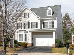 2736 Oakton Park Ct, Vienna, VA 22181