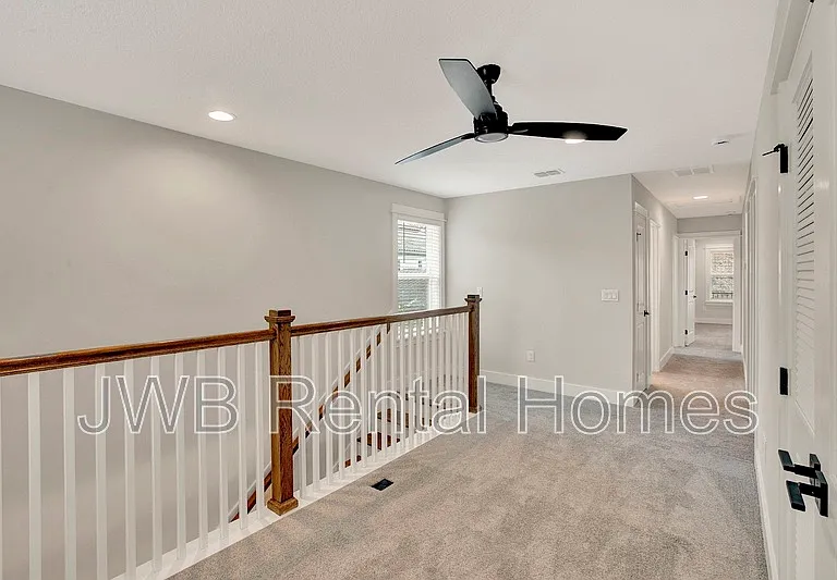 8859 Amalfi Ct — Photo 21