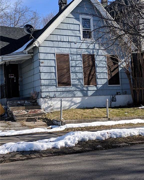 2nd image of 98 Ontario St