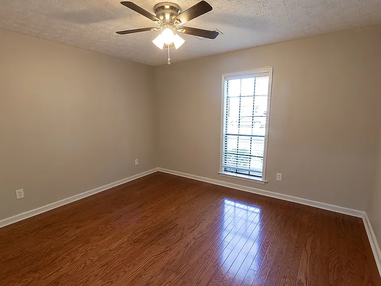 7125 Breckenridge Dr — Photo 17