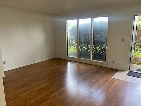 3rd image of 2809 W Cypress Dr