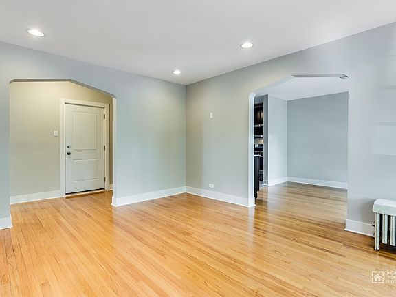 2nd image of 5326 N Kimball Ave APT 2E