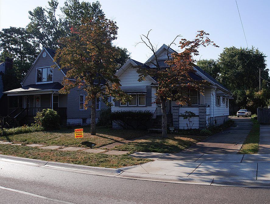 1st image of 2614 South Blvd