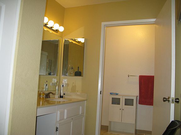 4th image of 5980 Dandridge Ln Unit 236