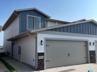 9556 W Dolores Dr, Sioux Falls, SD 57106