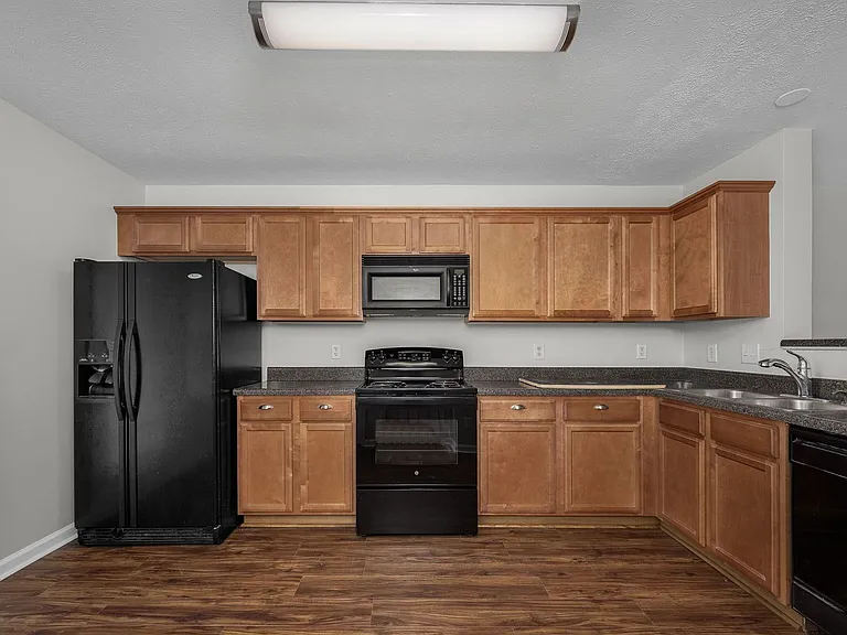 340 Stewarts Landing Cir — Photo 12