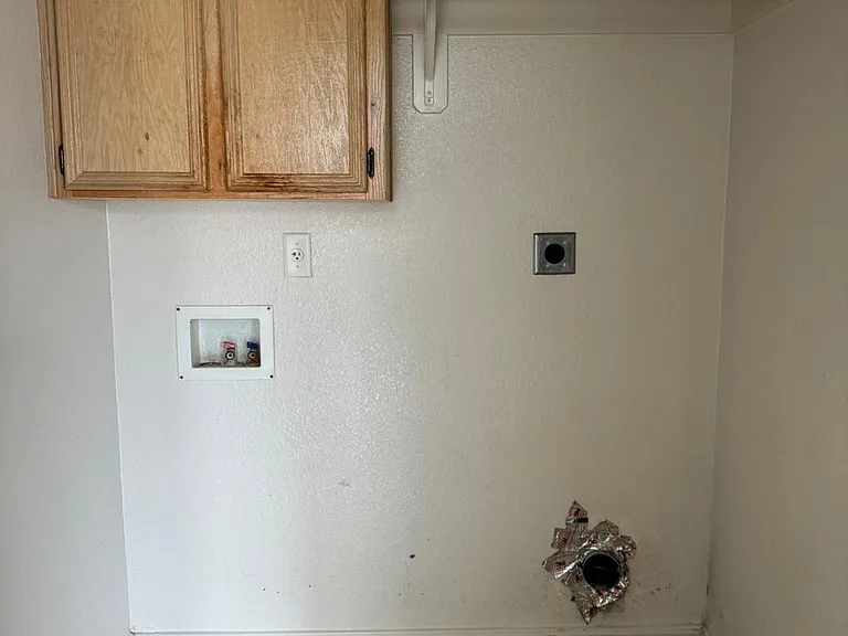 1413 Nicholas Cir #B — Photo 14