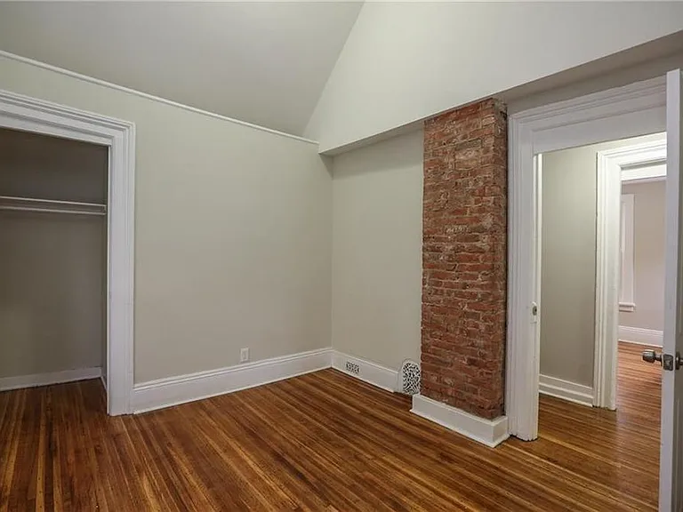 32 Rowley St — Photo 8