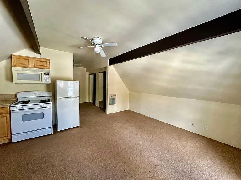 54274 N Circle Dr #C — Photo 8