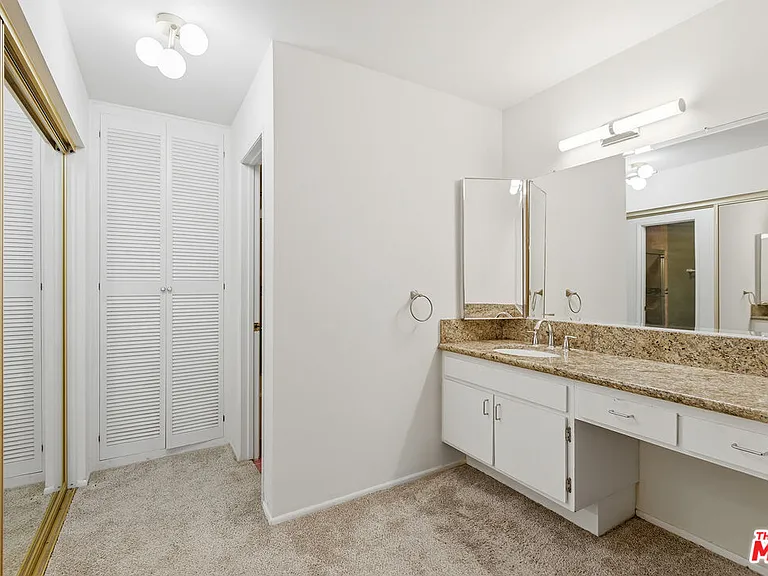 7777 W 91st St #B2157 — Photo 14