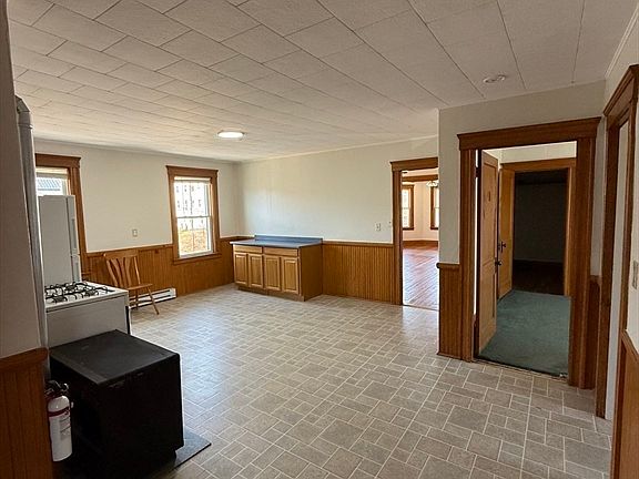 5th image of 23 Brandon Rd #3