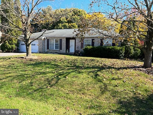2nd image of 36 Kingston Dr #L-0016