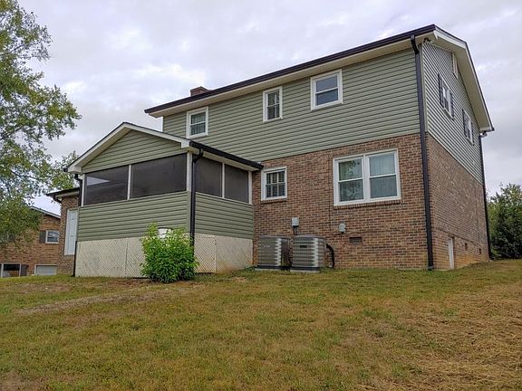 2nd image of 54 Deertrack Ln