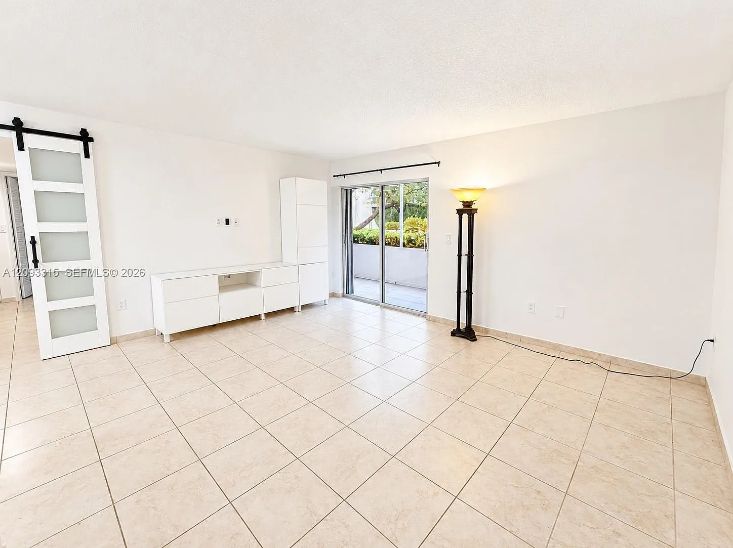 Doral Pk Co Club Villas C — Photo 4
