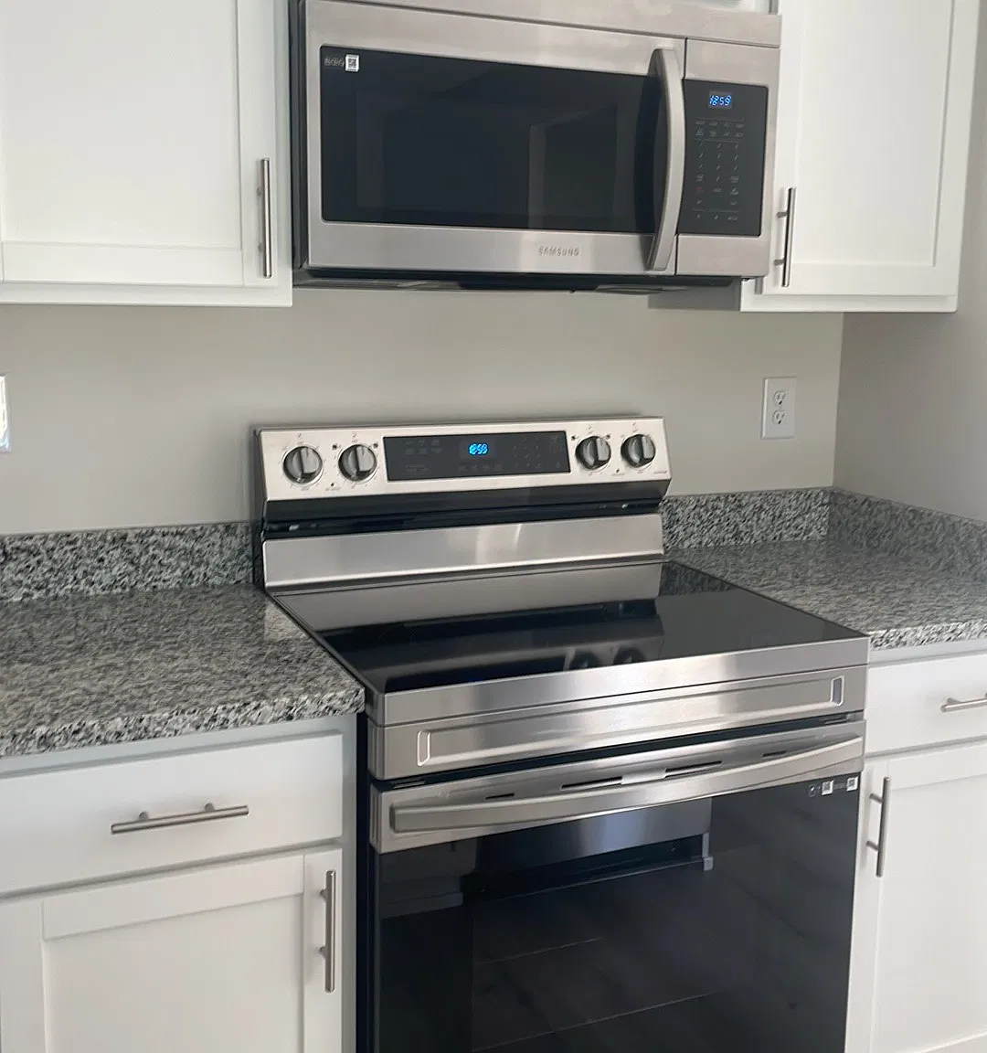 3 bed, 1550 sqft, $2,245 — Photo 3