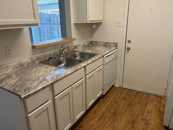 3rd image of 5705 E Texas St APT 9